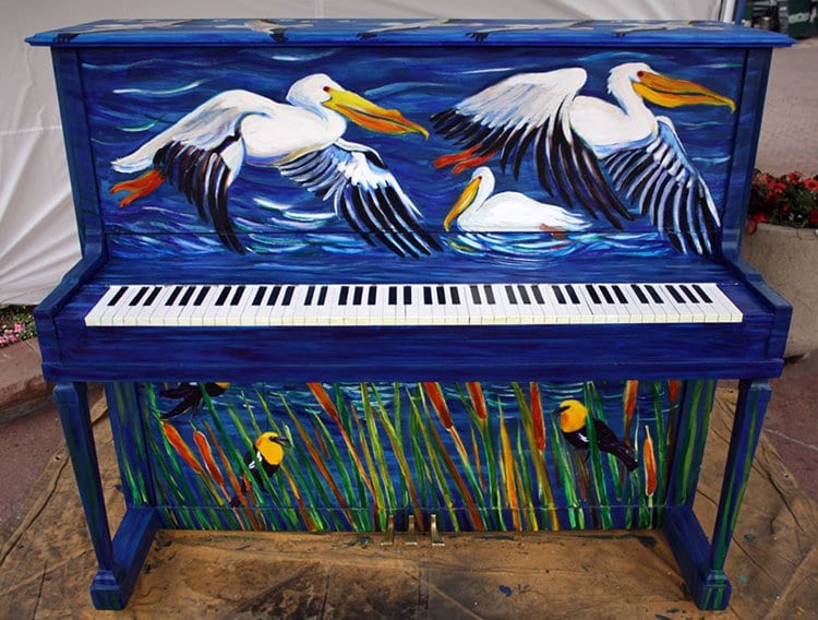 street-pianos-play-me-im-yours-project-pelicans