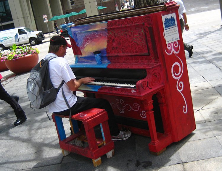 street-pianos-play-me-im-yours-project-roses