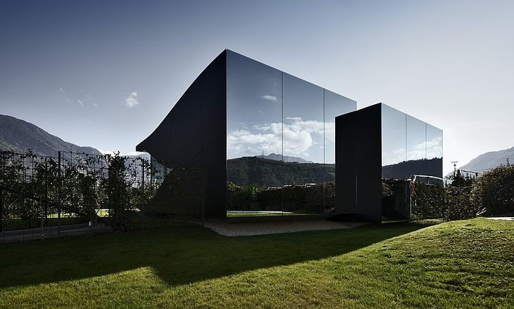 tyrolean-mirror-houses