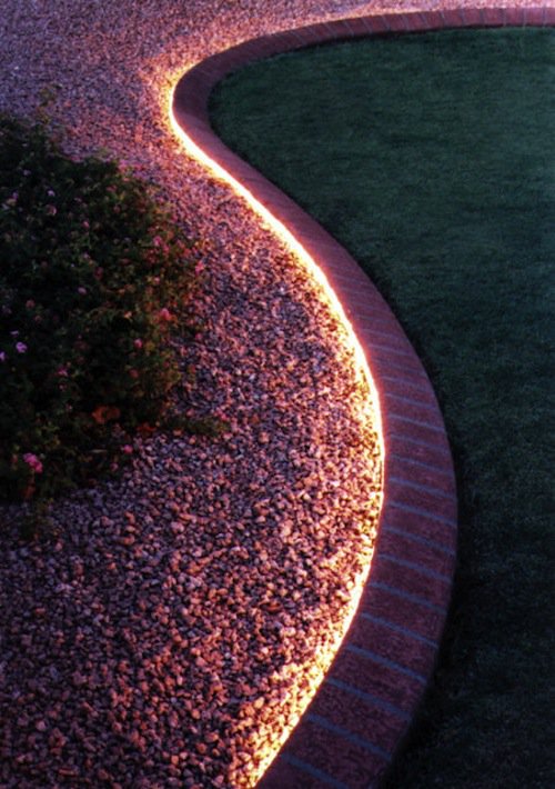 yard-rope-lighting