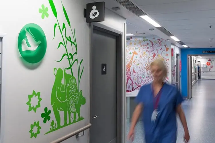 childrens-hospital-art-critical-care-rhinos