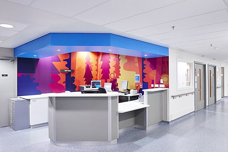 childrens-hospital-art-short-stay-desk