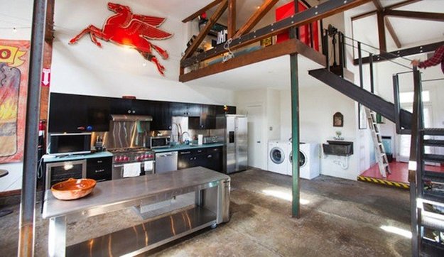 gas-station-makeover-kitchen-mezzanine