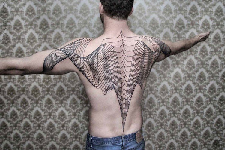 ornate back shoulder tattoo