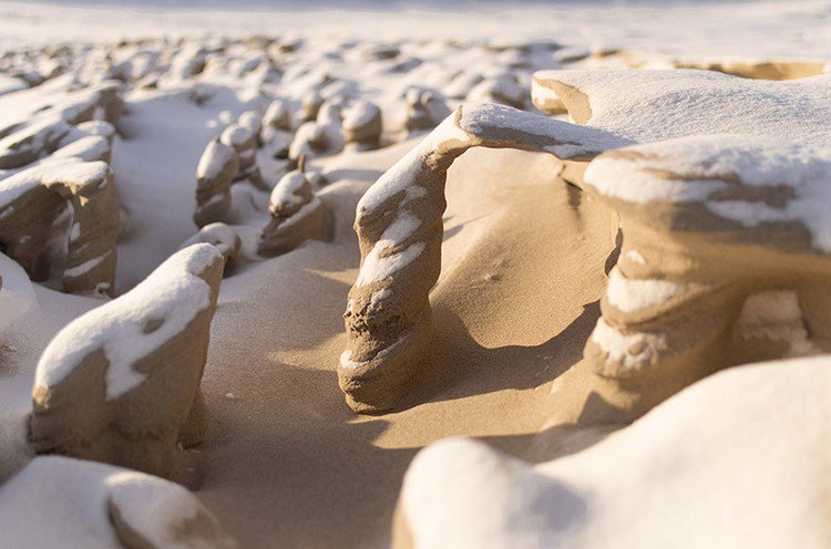 sand form snow