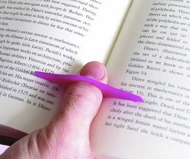 thumb-ring-page-holder