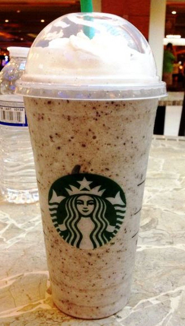 banana chocolate chip frappuccino