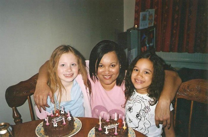 black-white-skin-twin-sisters-lucy-maria-aylmer-birthday