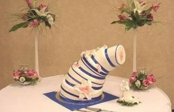 blue white cake collapse
