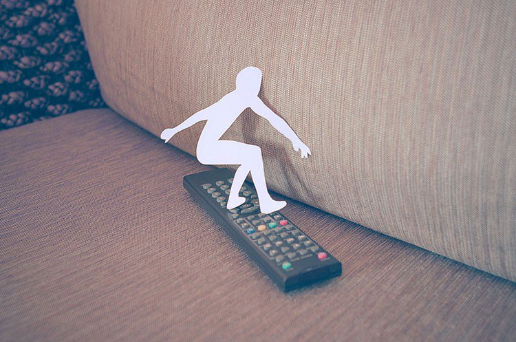couch surfing