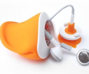 duck mouth phone stand earphones