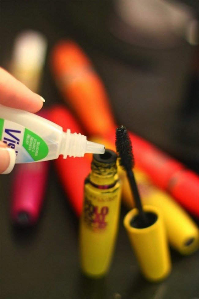 eyedrops mascara