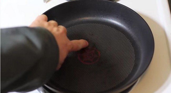 frying pan hand