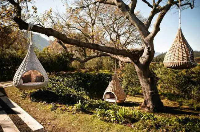 garden-hangout-teepee