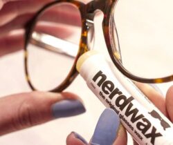 glasses wax