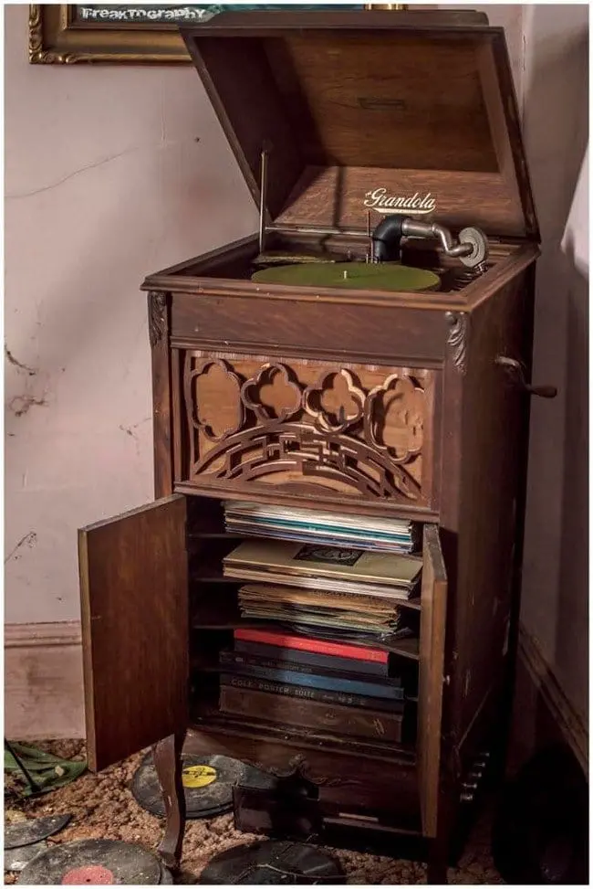 gramophone records