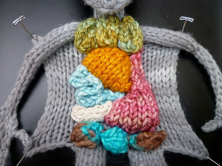 knitted alien stomach
