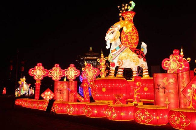 lanterns-on-river