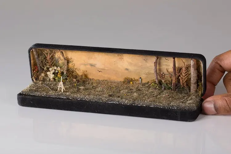 ring-box-mini-diorama-easel