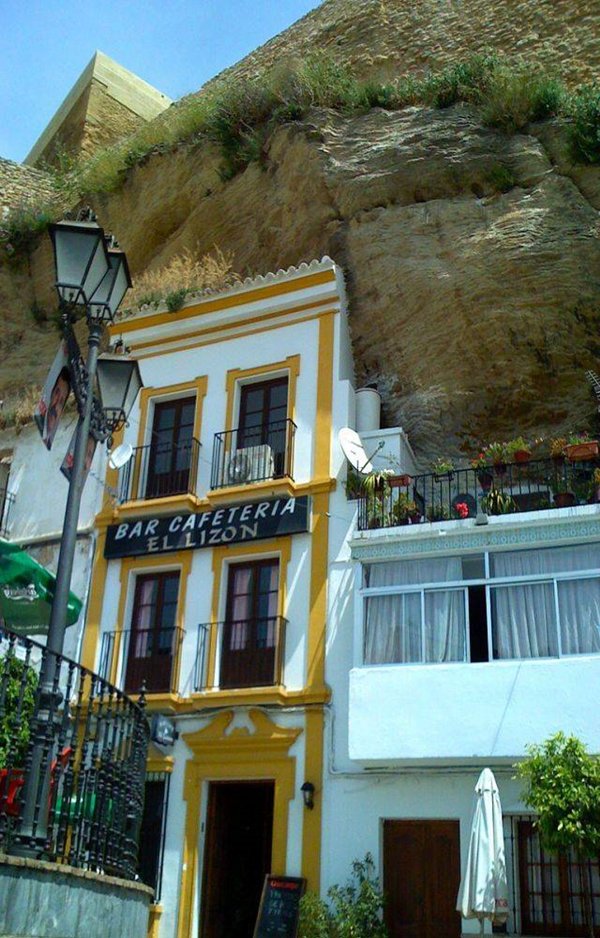 spanish-town-under-rock-bar