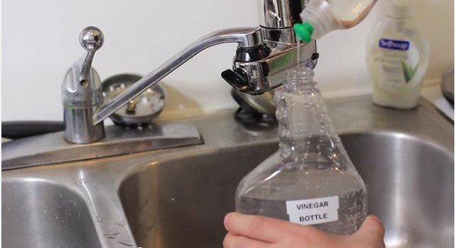 vinegar bottle sink