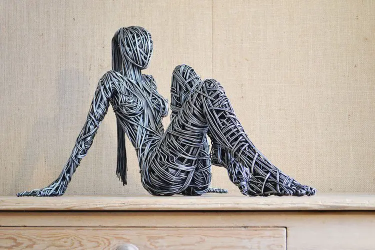 wire woman sculpture