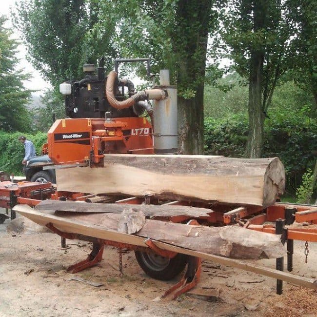 wood cutting machine