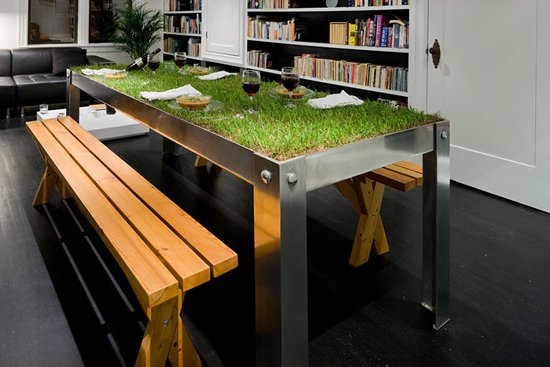 creative-table-and-chairs-grass