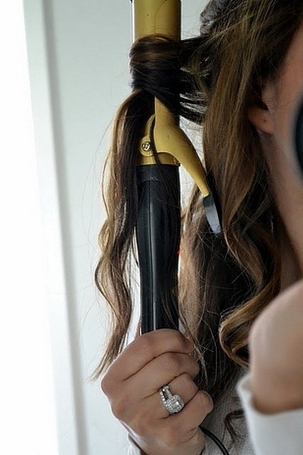 curling hair middle