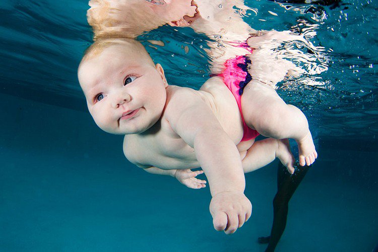 female underwater babies seth casteel