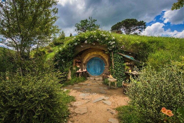 hobbiton-doorway