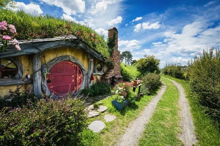 hobbiton-drive