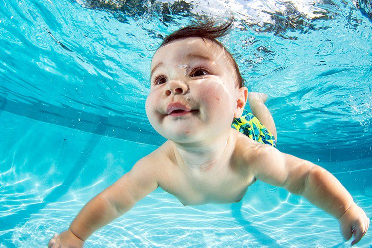 side hair underwater babies seth casteel