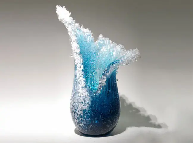 single ocean wave vase foam