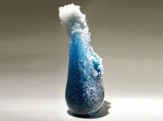 single ocean wave vase