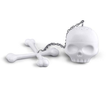 skull and crossbones tea infuser white