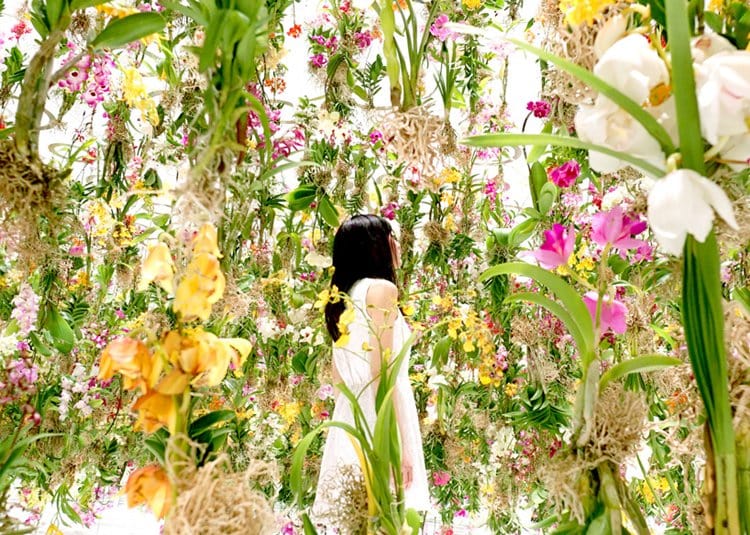 teamlab-floating-flower-garden