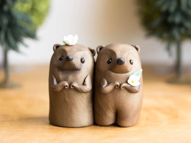 Adorable-cake-toppers-sofie-skein-gophers