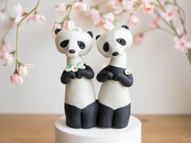 Adorable-cake-toppers-sofie-skein-pandas