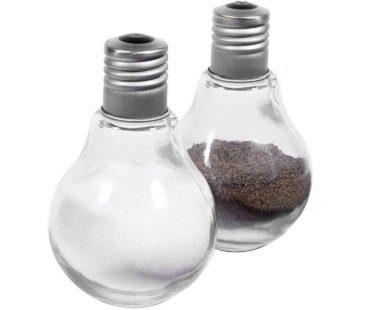 Light Bulb Salt And Pepper Shakers comdiments