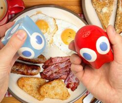 Pac Man Ghost Salt And Pepper Pots