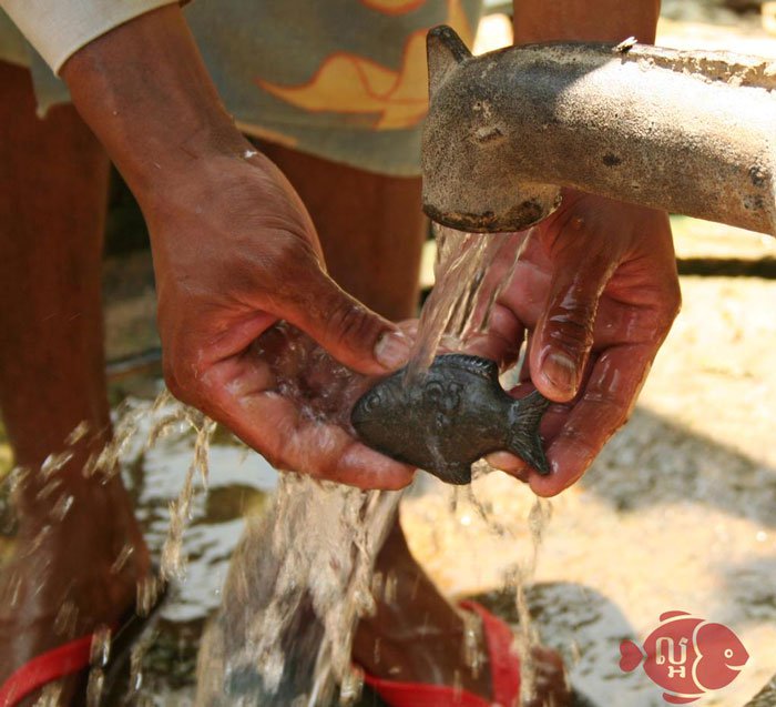 Rinsing Iron Fish