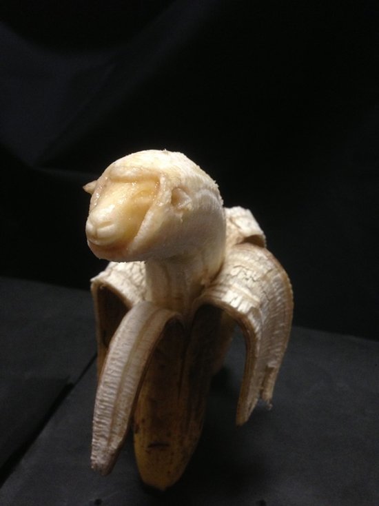 banana-carvings-sheep