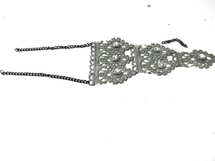 chain lace bracelet