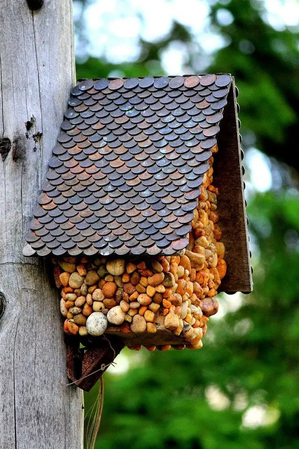 coin stone bird house