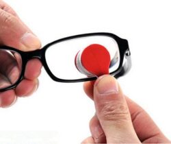 glasses cleaning tool