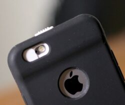 lens cleaning iPhone case