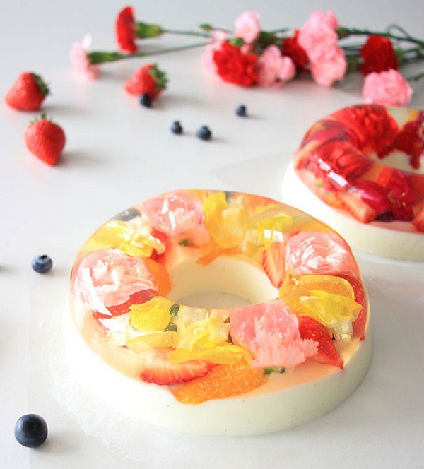 ring desserts flowers fruit