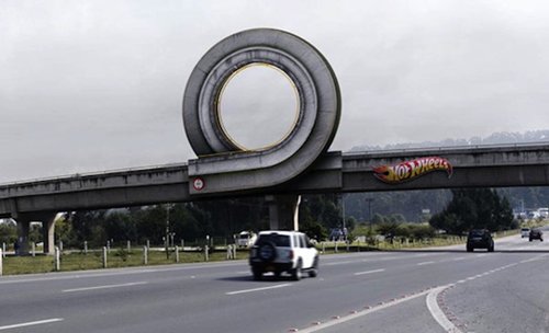 street-ads-hotwheels