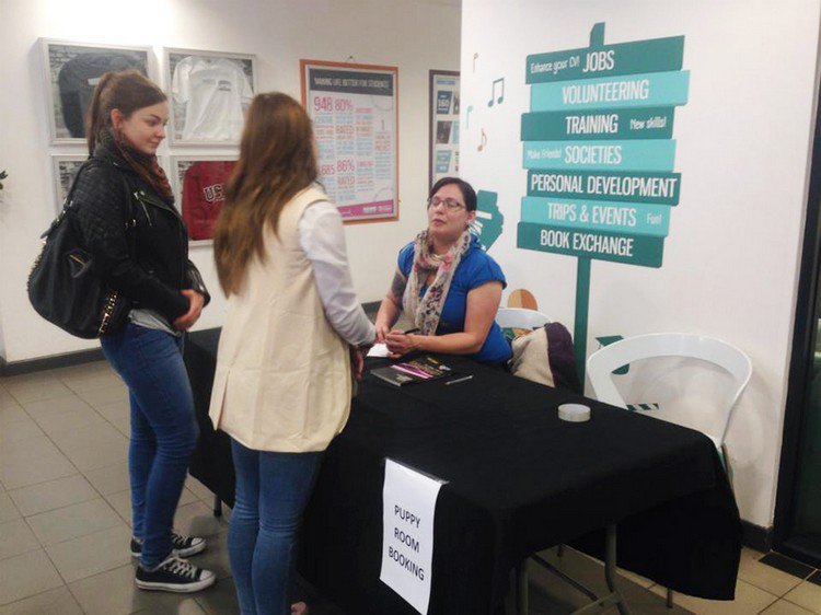 students register puppy room